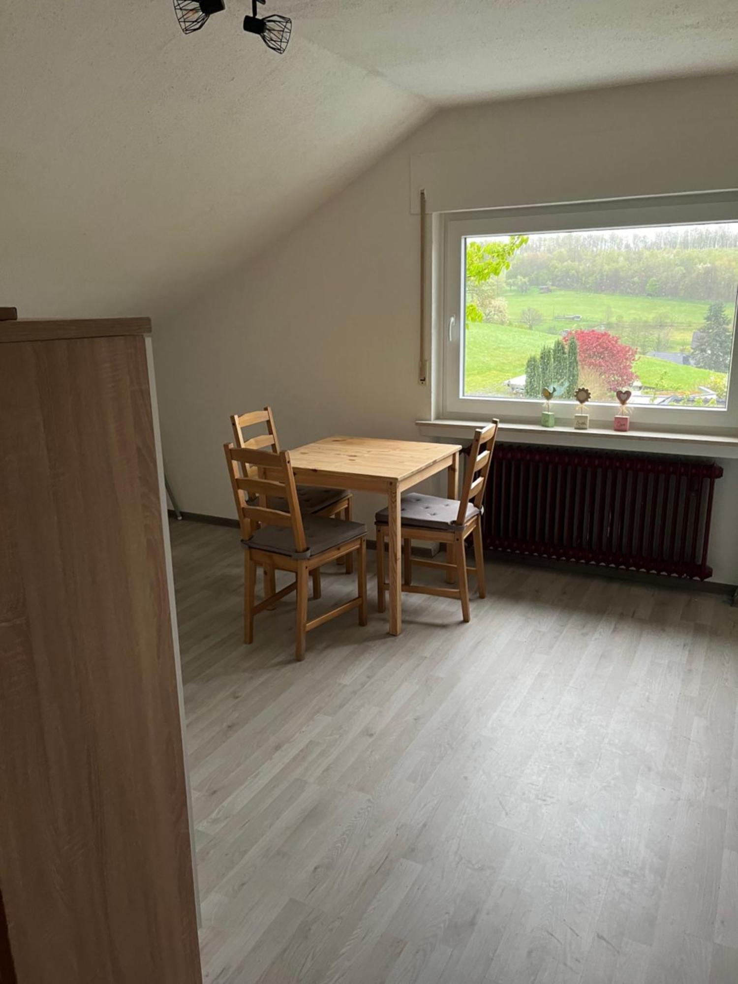 Ferienwohnung Oberheuslingen Фройденгберг Екстер'єр фото